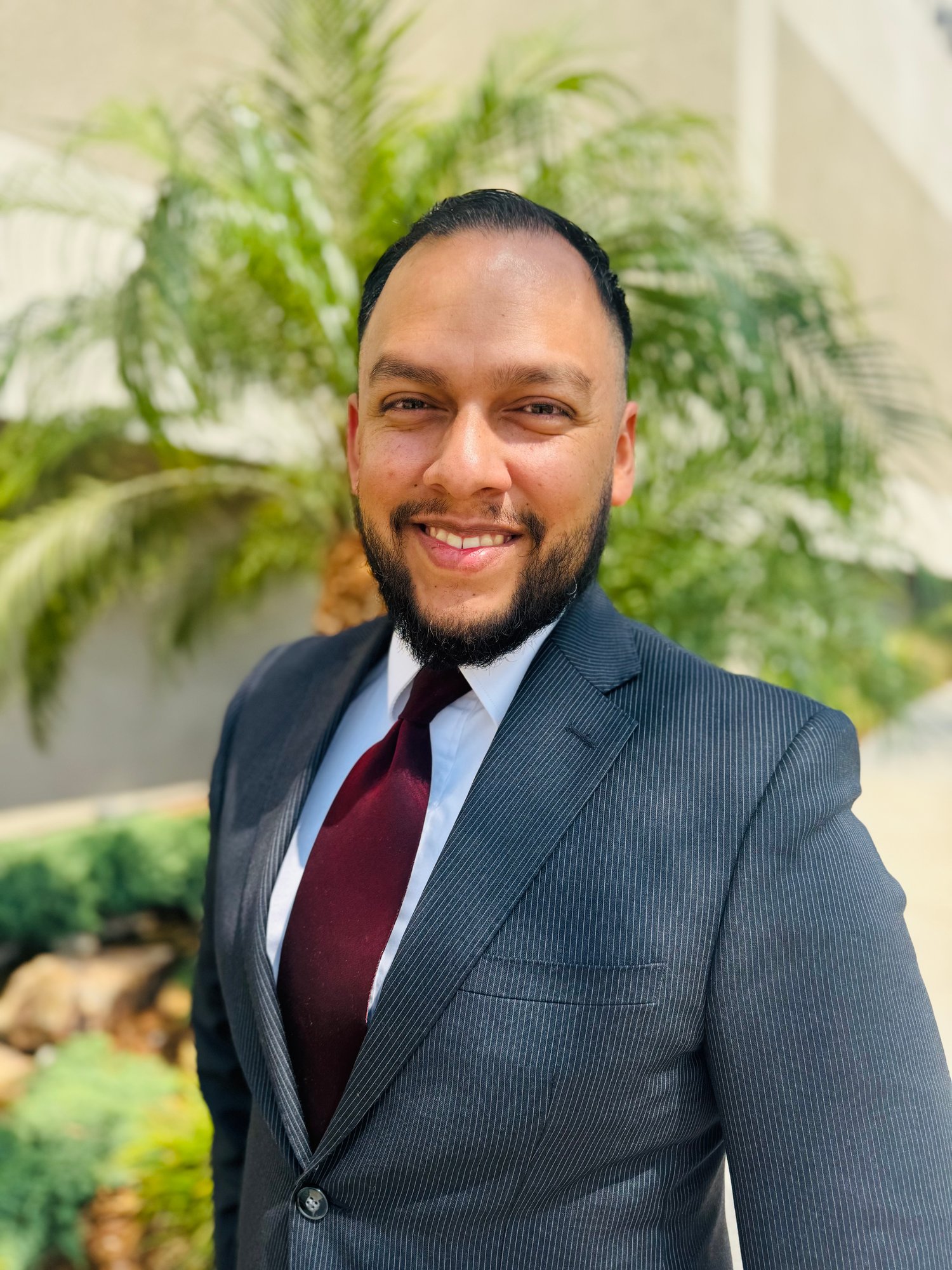 Misael Cruz Headshot